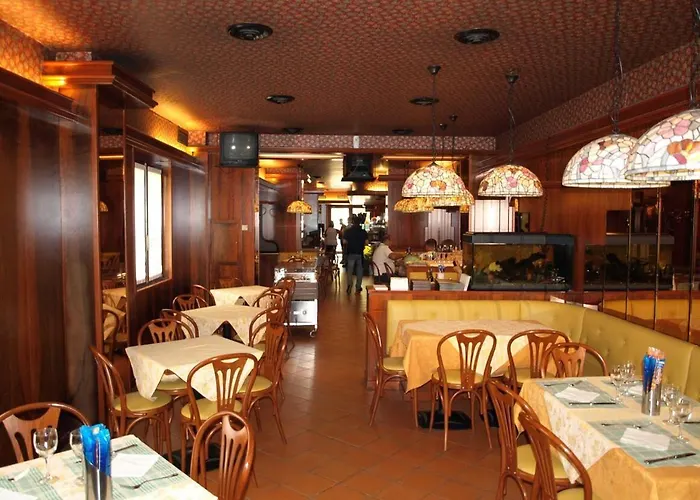 Karol מונצה